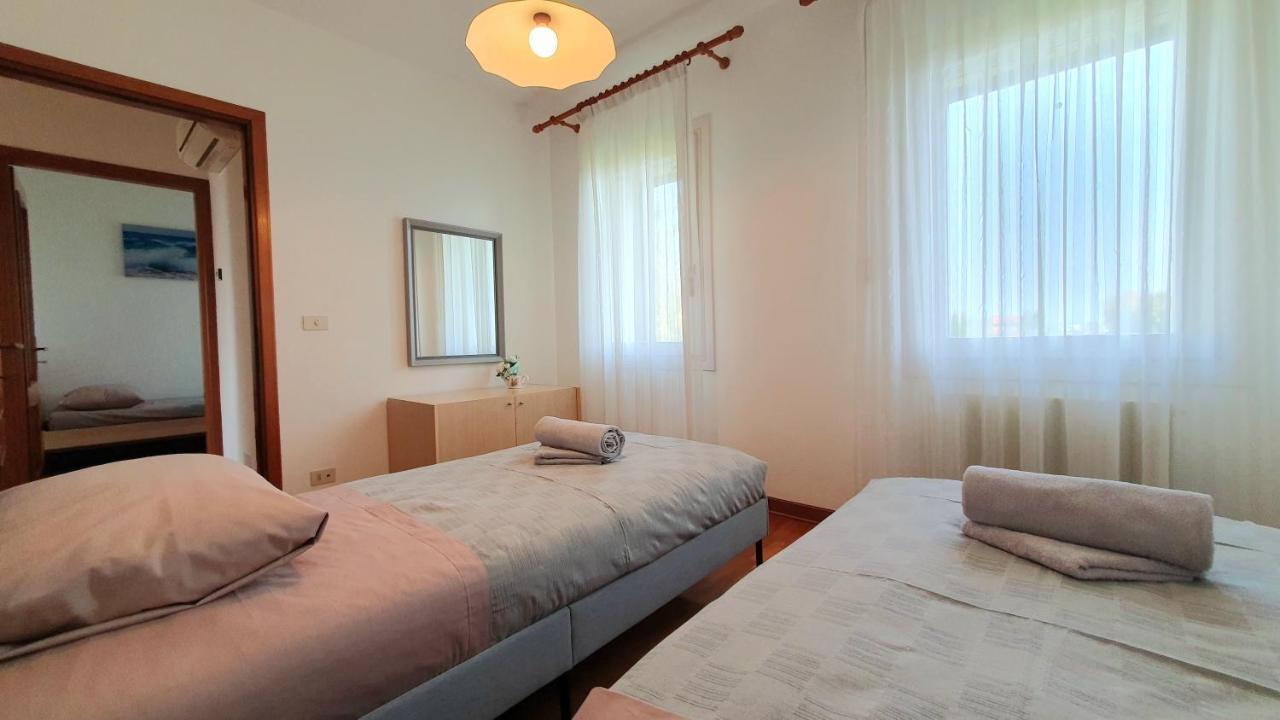 Niko Casa - 3 Bedroom Townhouse Ceggia Exterior photo